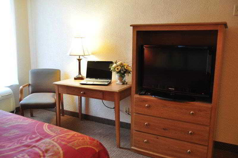 Best Western Caldwell Inn Room photo